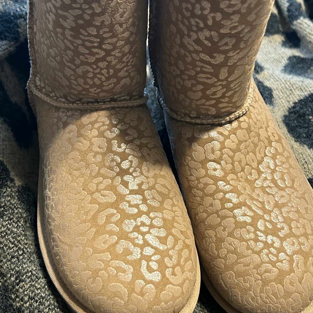 Womens Size 10 Leopard Print Ugg Boots - Picture 3 of 7